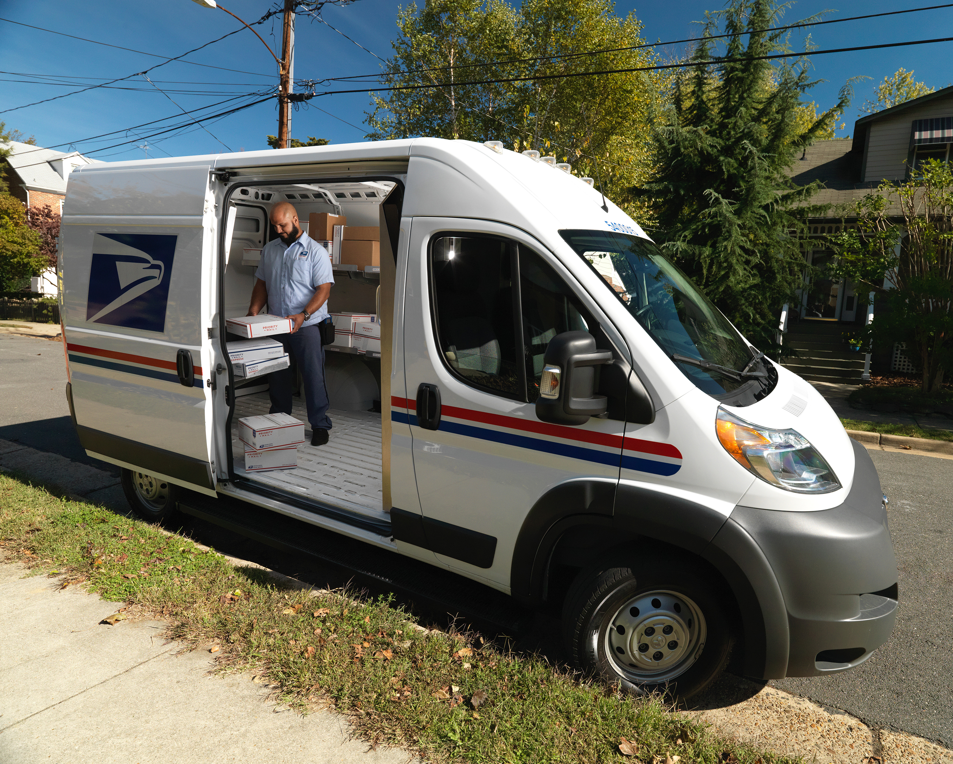 USPS Ready to Deliver 15 Billion Pieces of Mail This Holiday Season -  